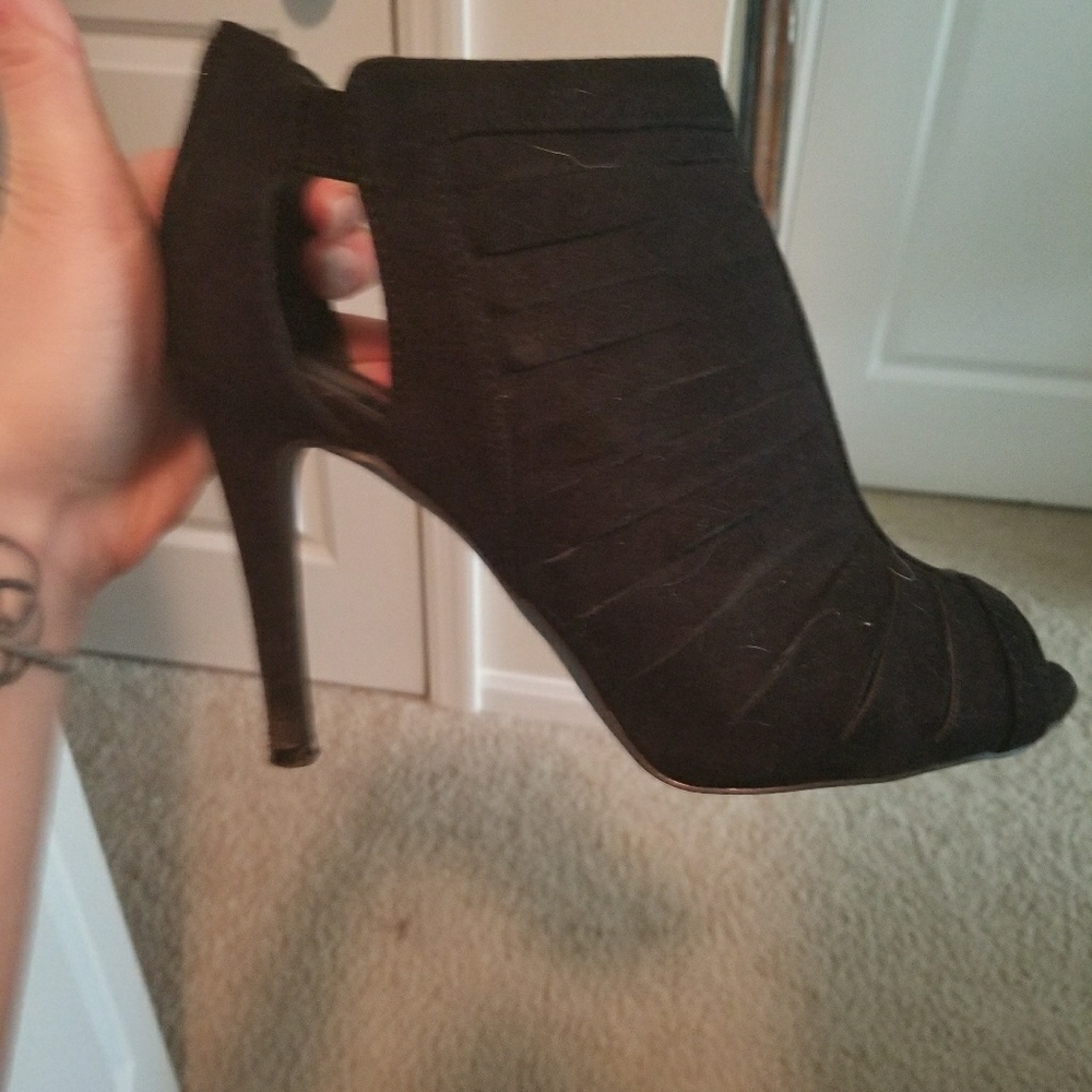 Women's heels size 9